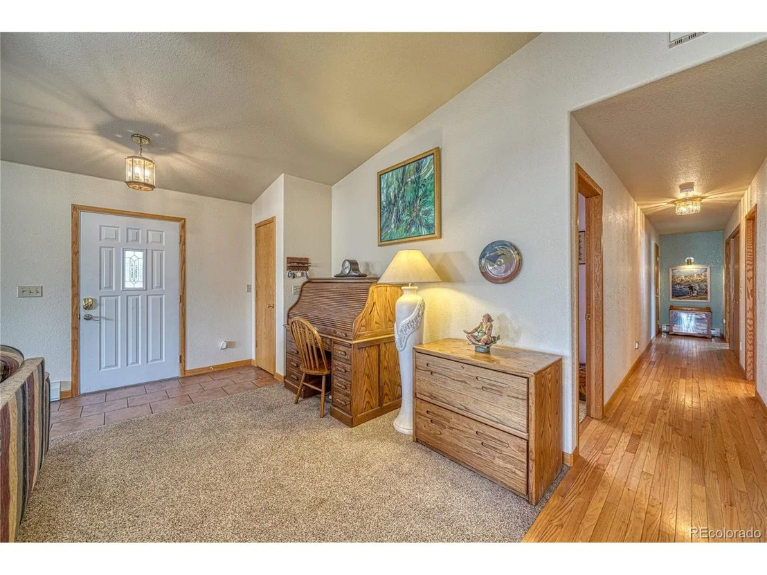 Photo of 1 Silver Spruce Dr