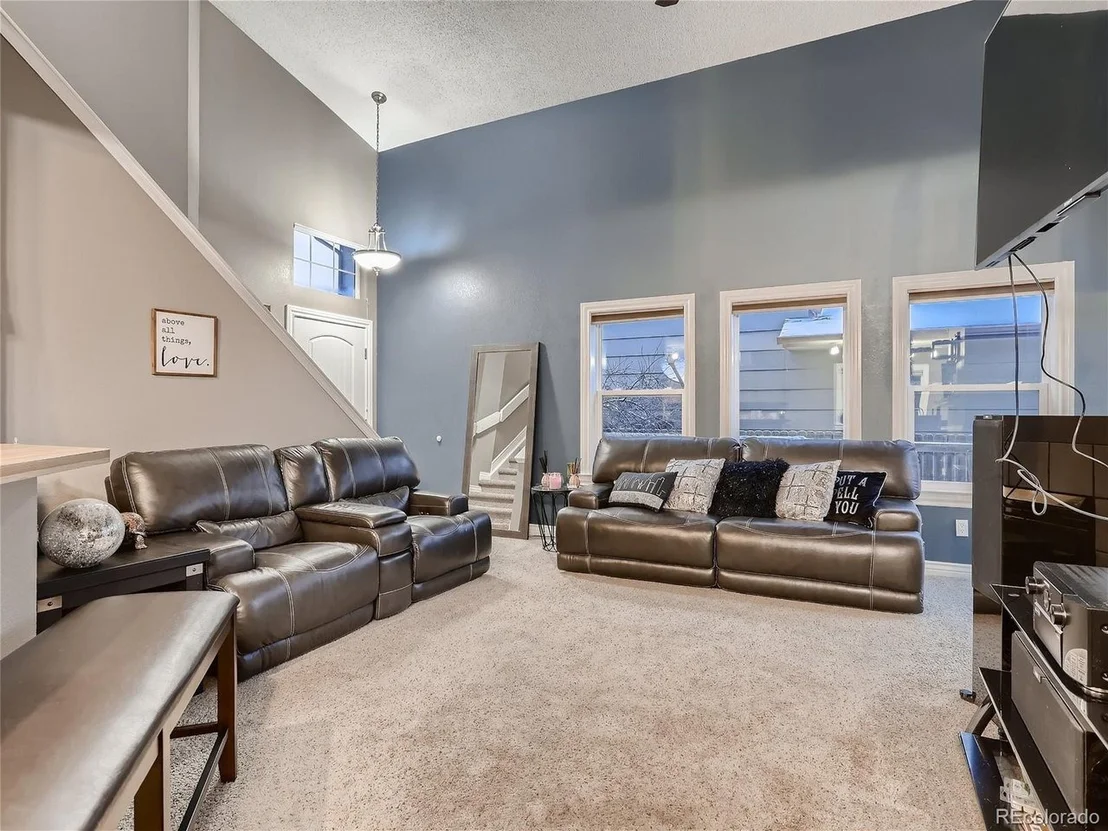 Photo of 8822 Cloverleaf Cir