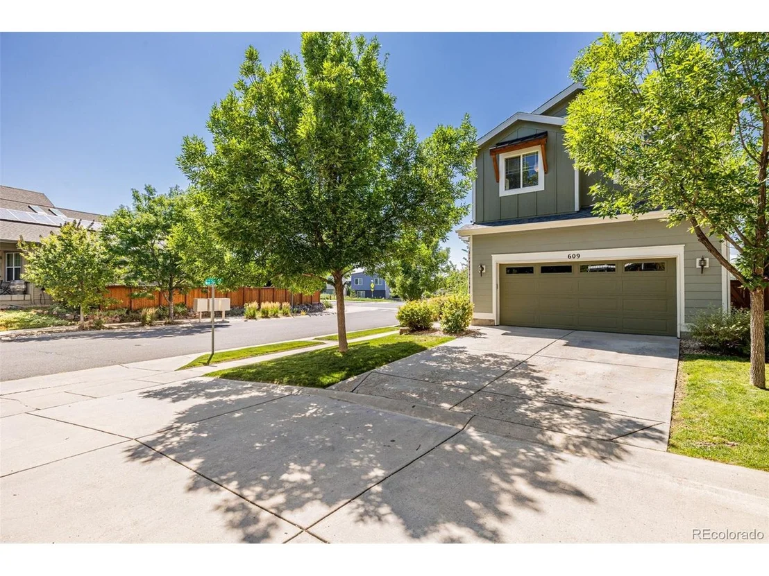 Photo of 609 Westcliff Dr