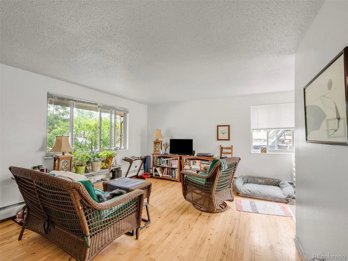 Photo of 1265 Hartford Dr