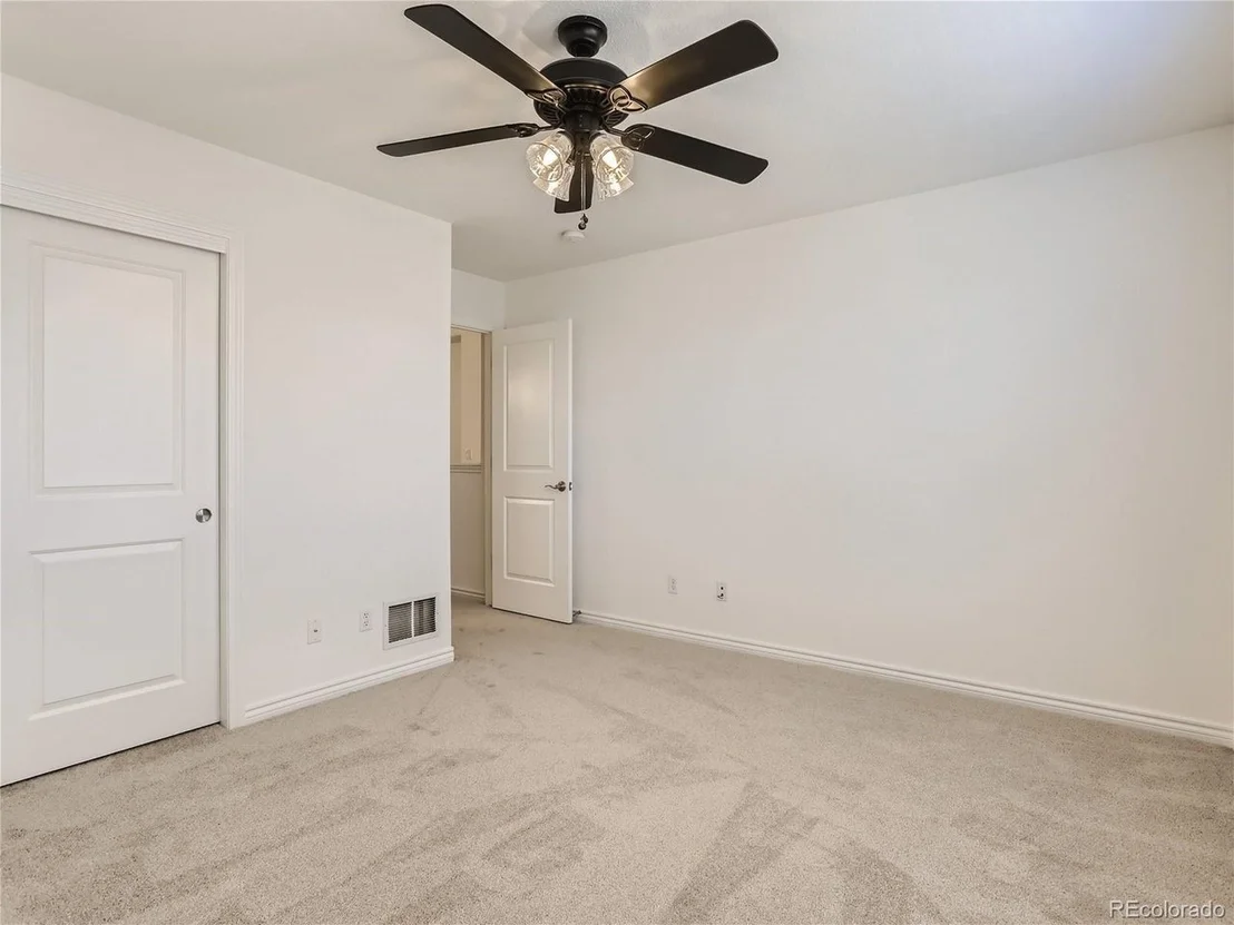 Photo of 907 Ulster Way