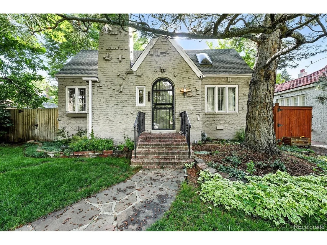 Photo of 1731 Locust St