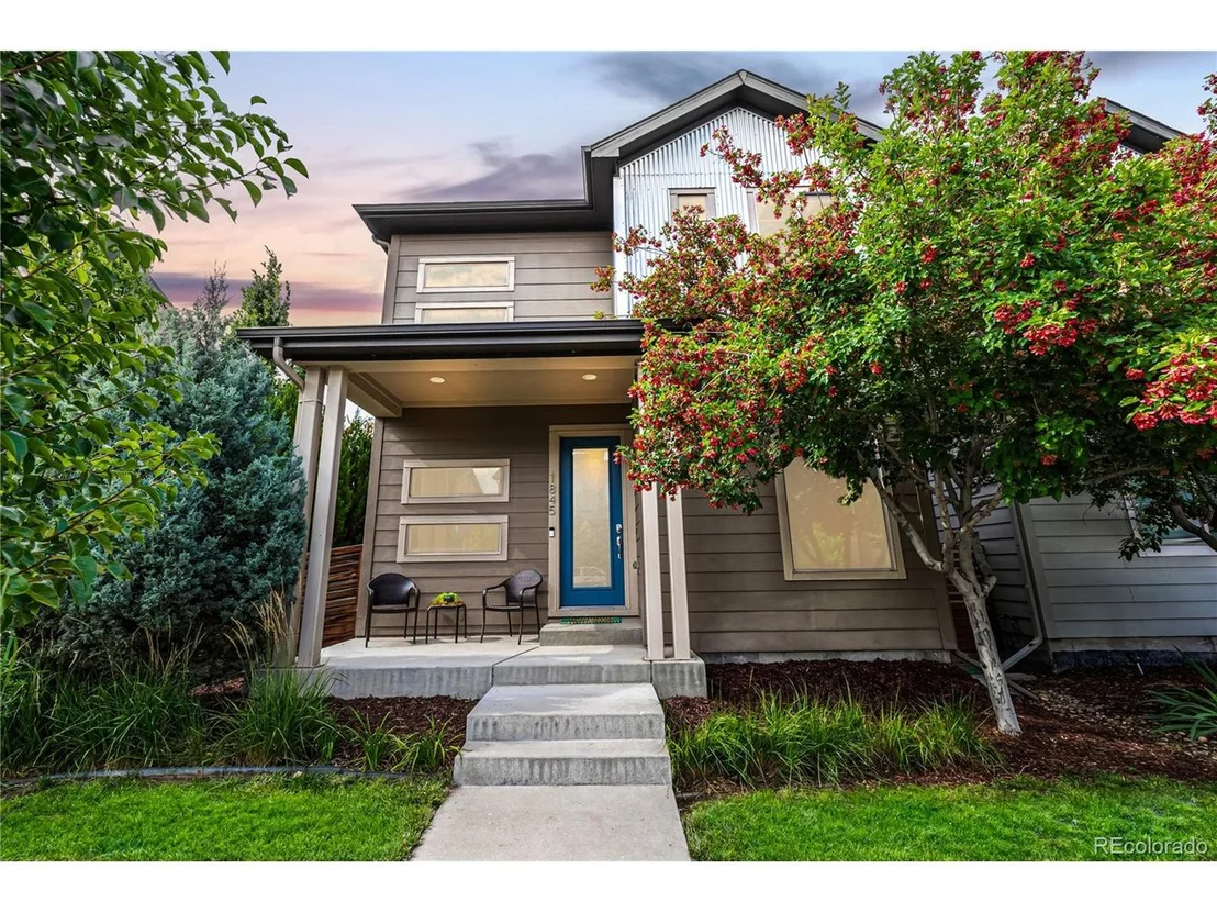 Photo of 1845 W 67th Pl