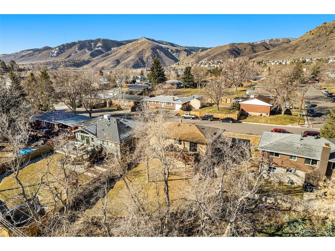 Photo of 217 Iowa Dr