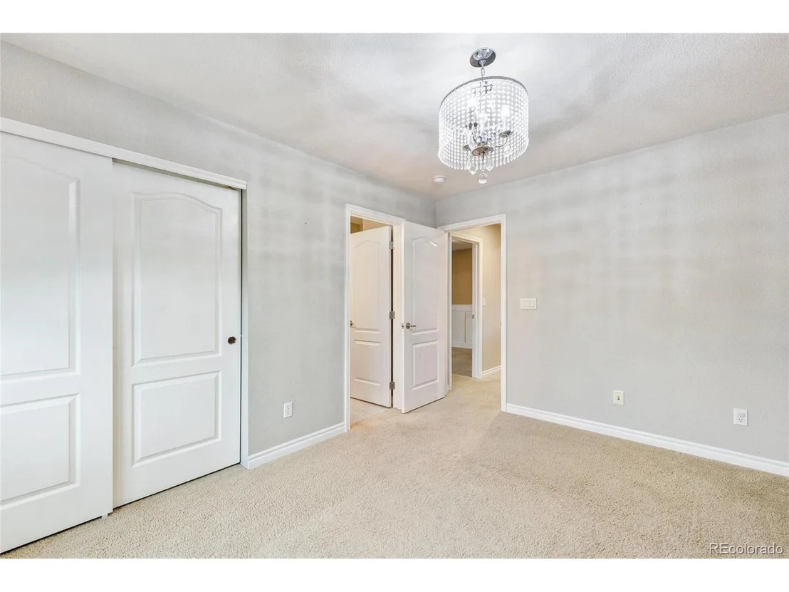 Photo of 10755 Glengate Cir