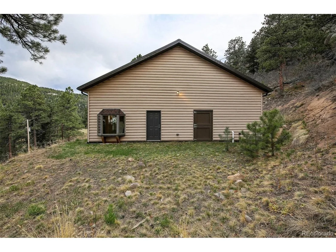 Photo of 7555 Rossman Gulch Rd