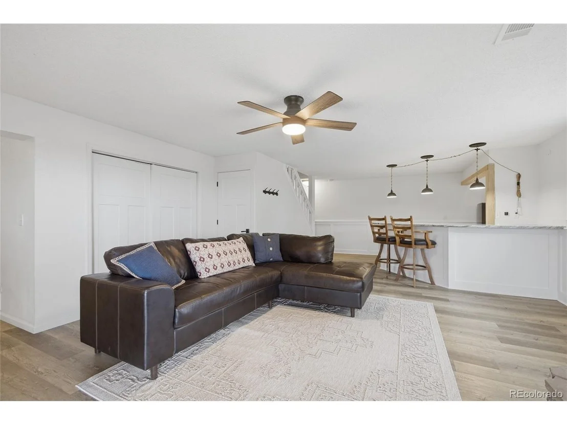 Photo of 2331 Meadows Ln
