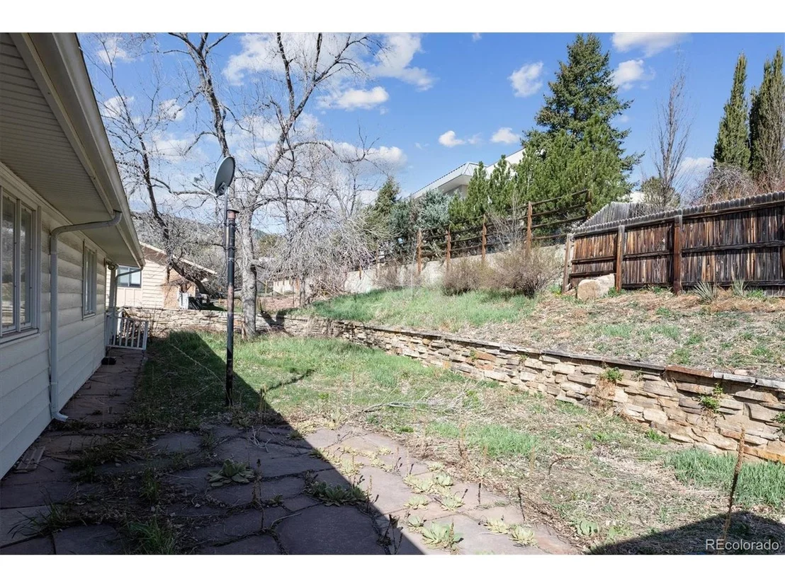 Photo of 3870 Cloverleaf Dr