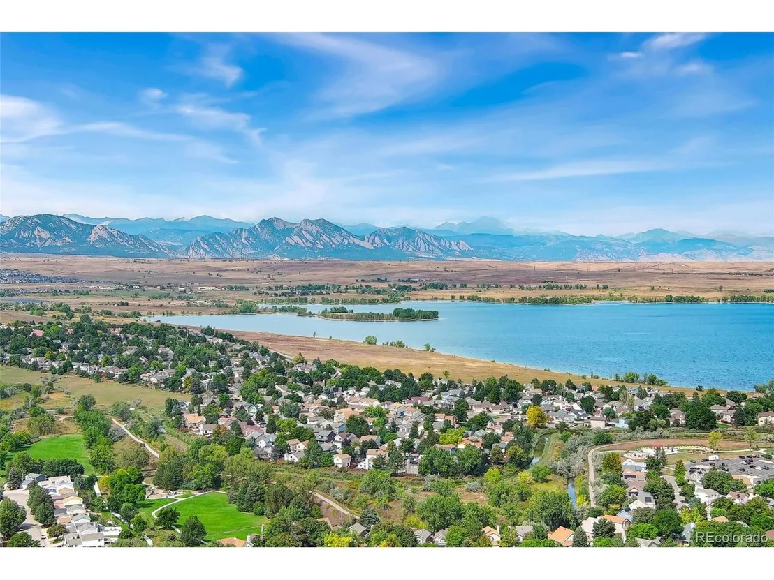 Photo of 8052 Iris Ct