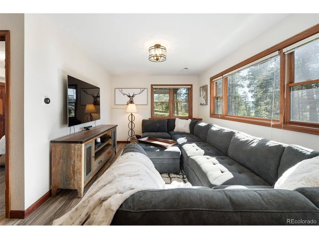 Photo of 72 Golden Dr