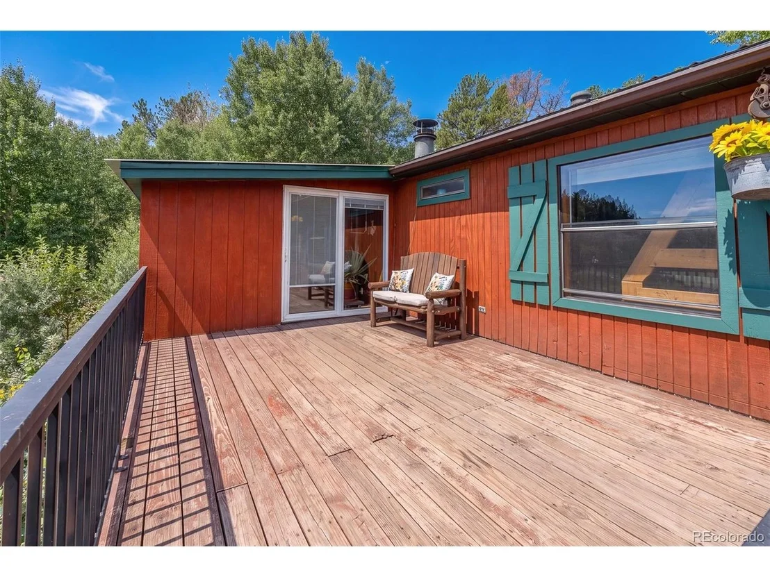 Photo of 242 Poplar Ln