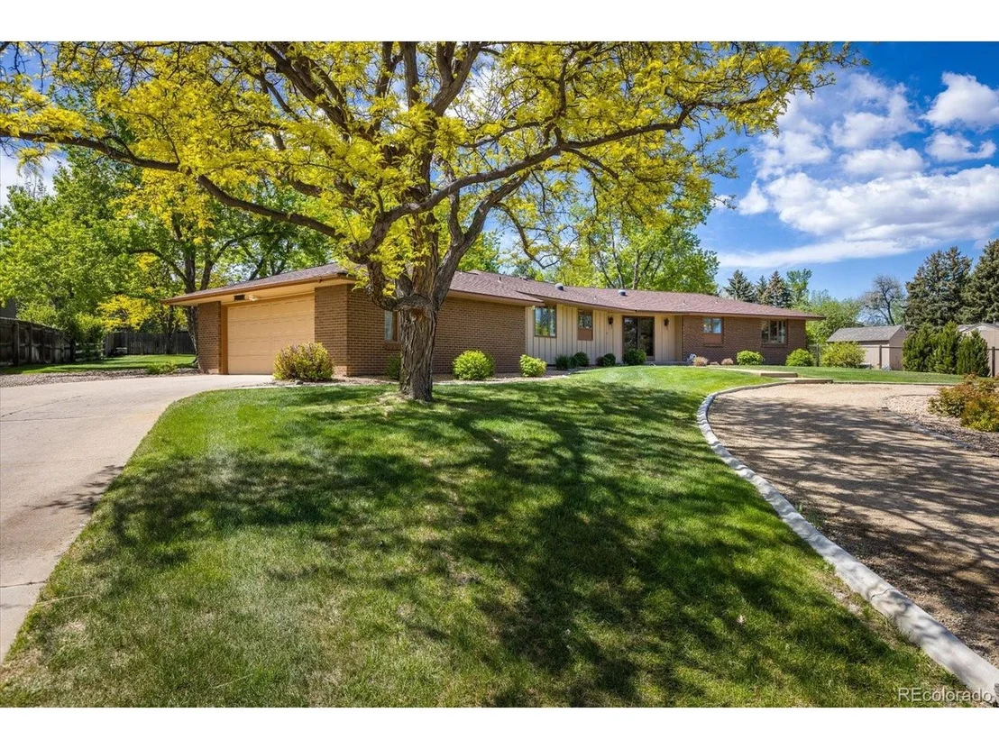 Photo of 8862 Comanche Rd