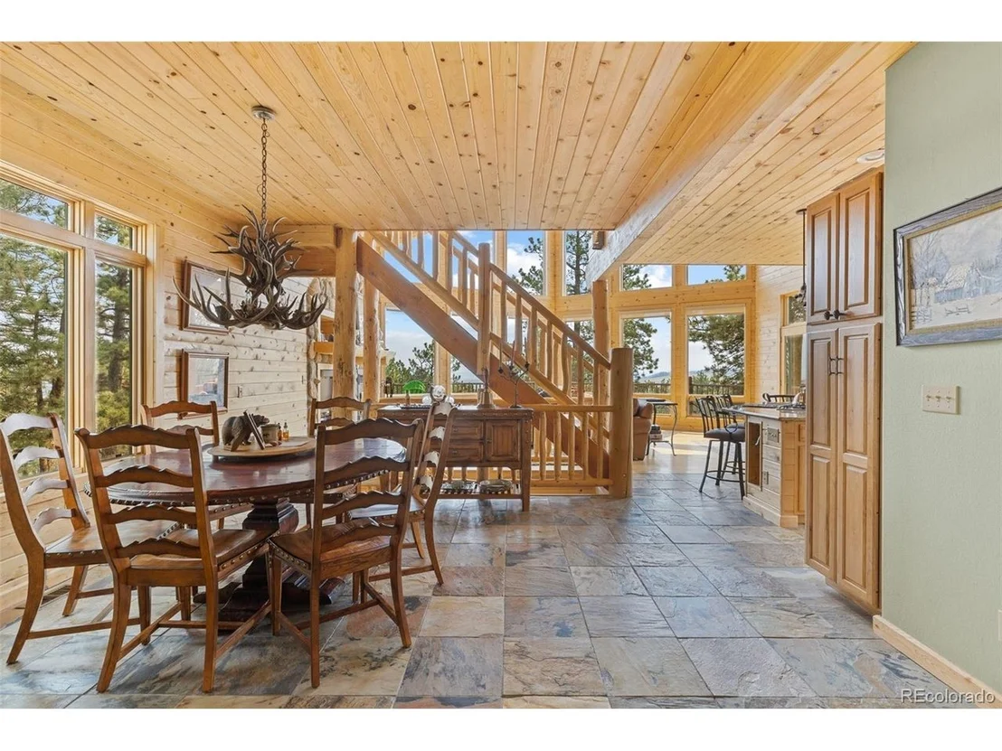 Photo of 559 Bellows Rd