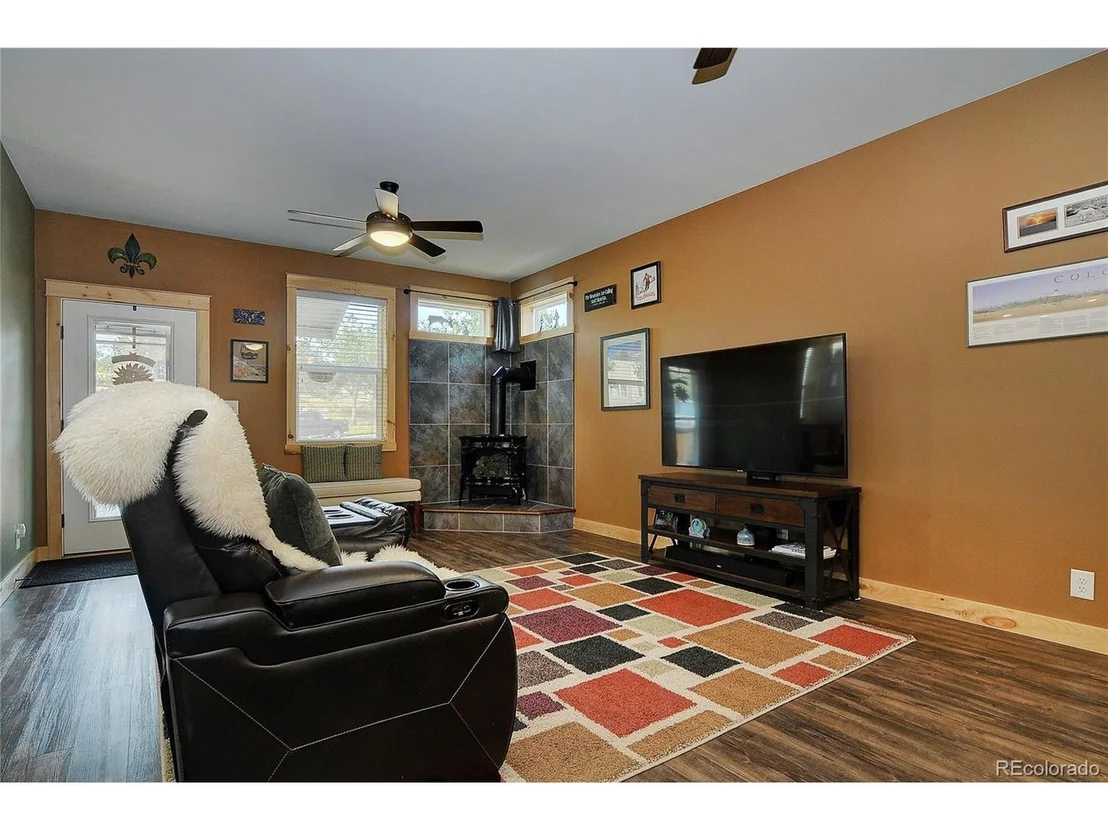 Photo of 730 W 3rd St