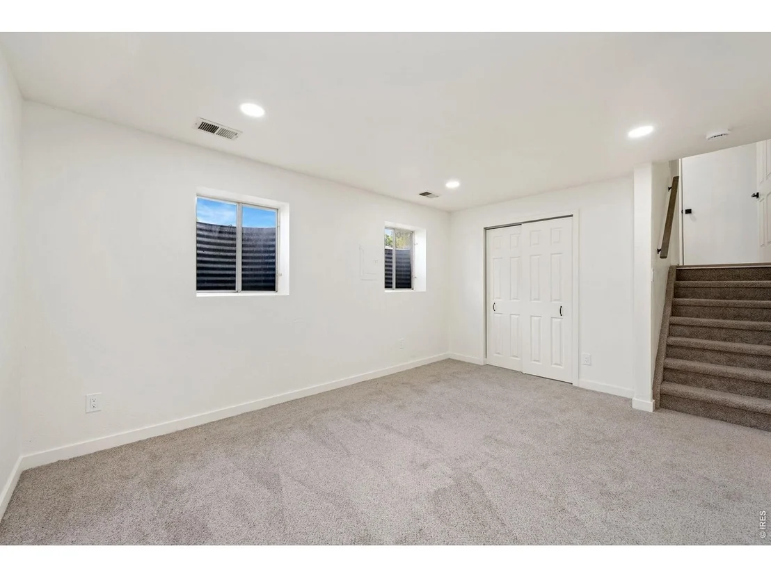 Photo of 2433 Sunset Dr