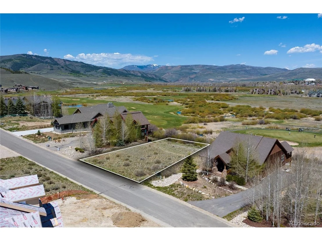 Photo of 826 Saddle Ridge Cir
