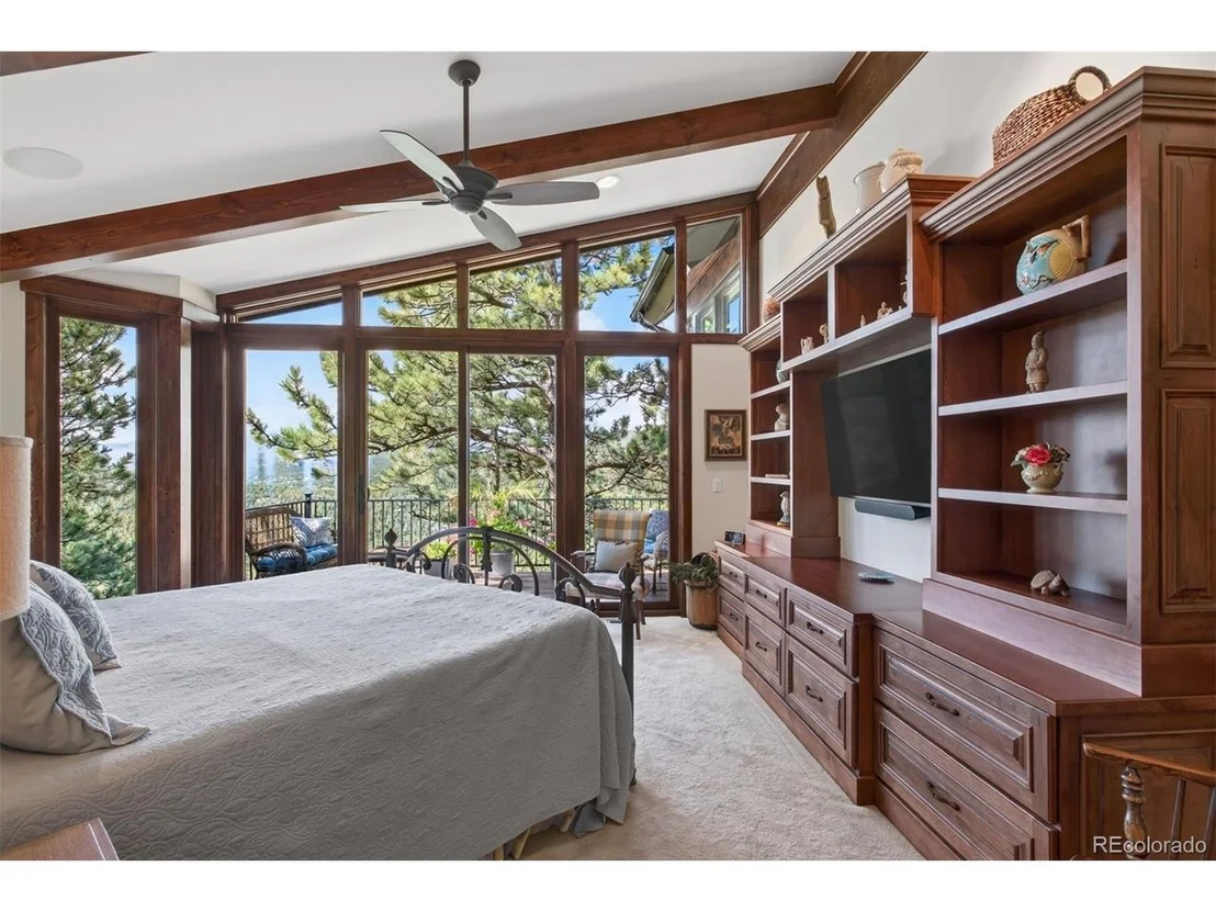 Photo of 1028 Blue Grass Trl