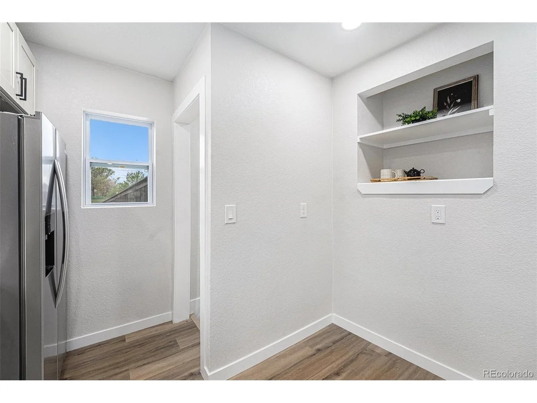 Photo of 5491 Lowell Blvd