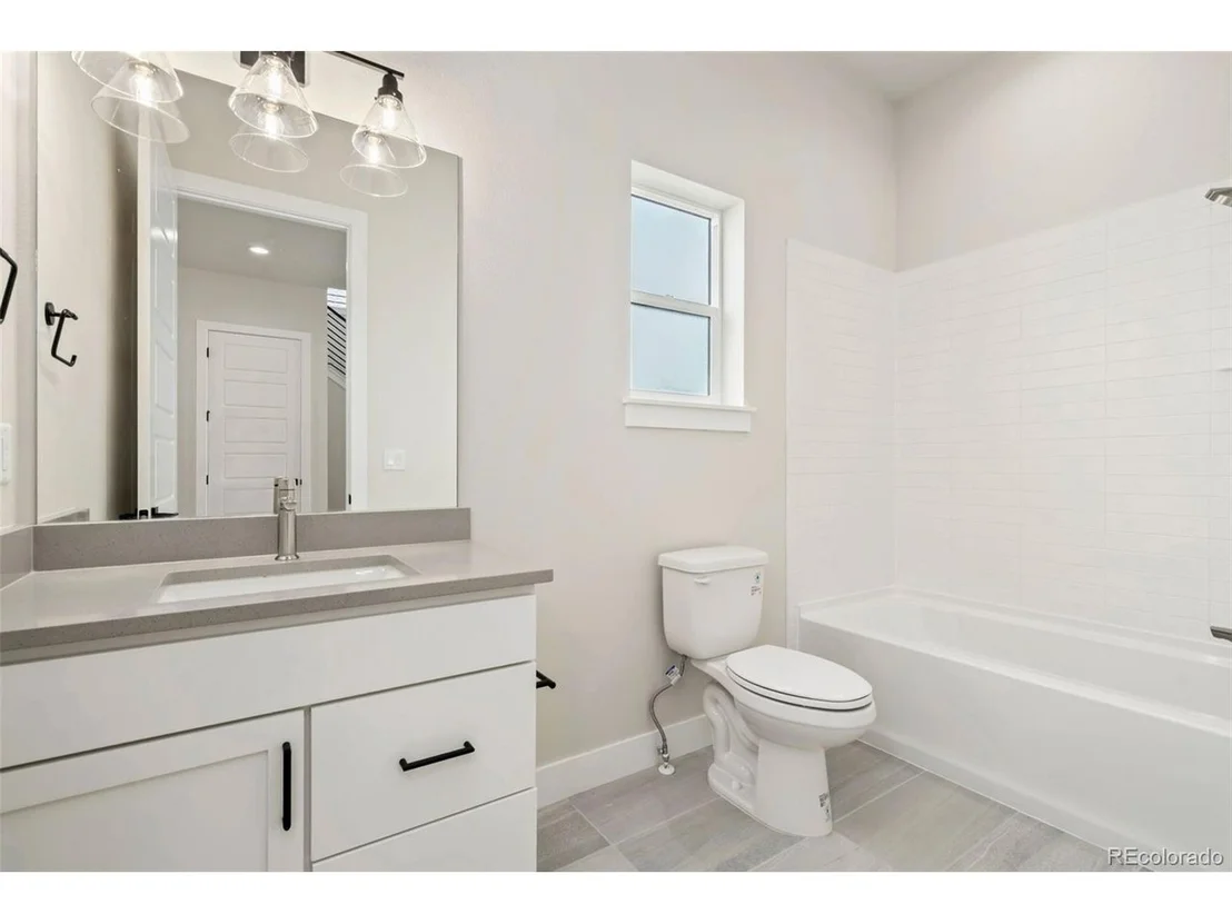 Photo of 1796 Barefoot Dr