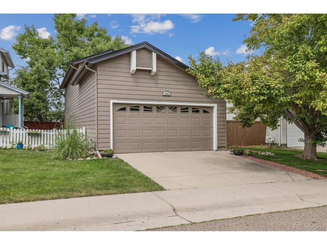 Photo of 568 Arden Cir