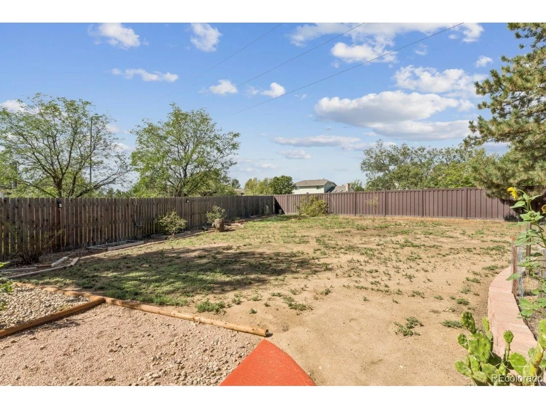 Photo of 16976 E Progress Cir S