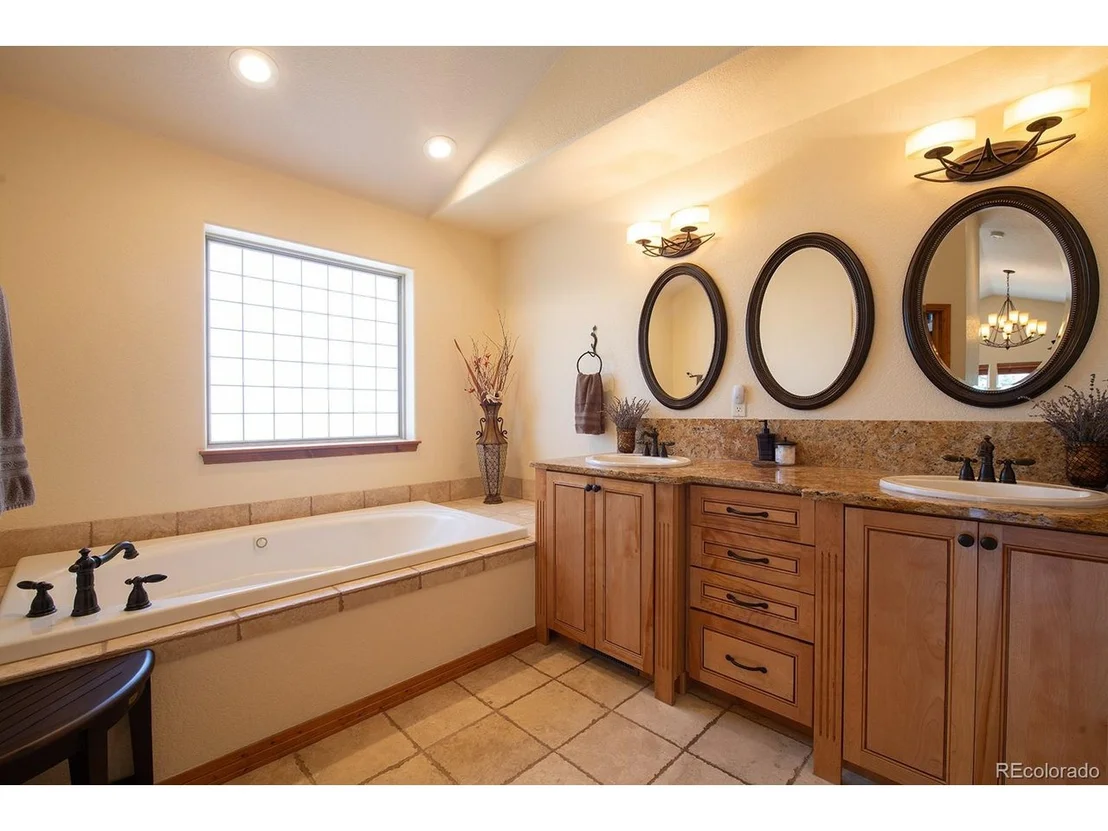 Photo of 4670 Forest Hill Rd
