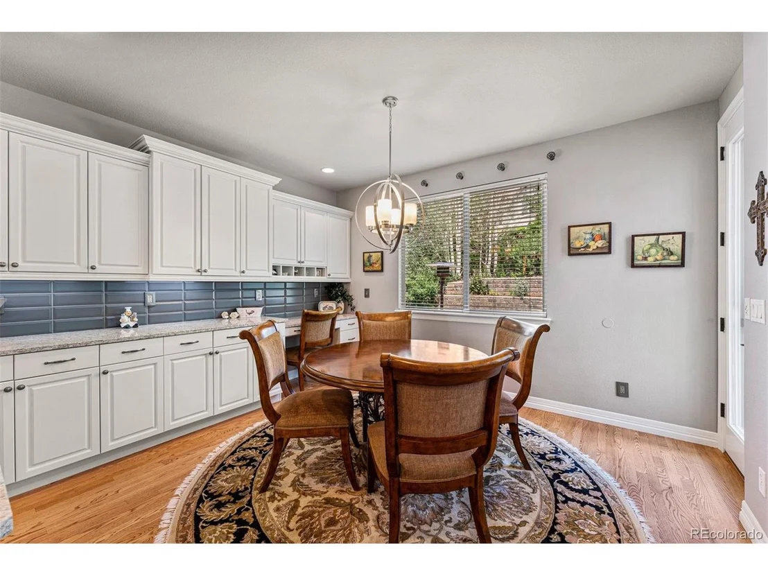 Photo of 9721 Sunset Hill Pl