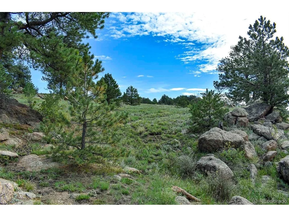 Photo of 32 Peak Dr