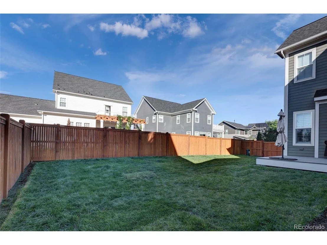 Photo of 5975 Chester Way