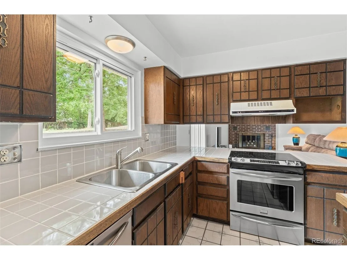 Photo of 9424 W 75th Way