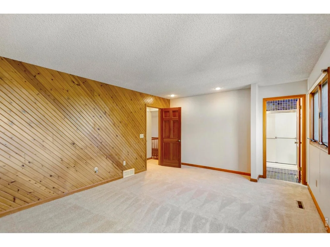 Photo of 1996 Uplands Cir