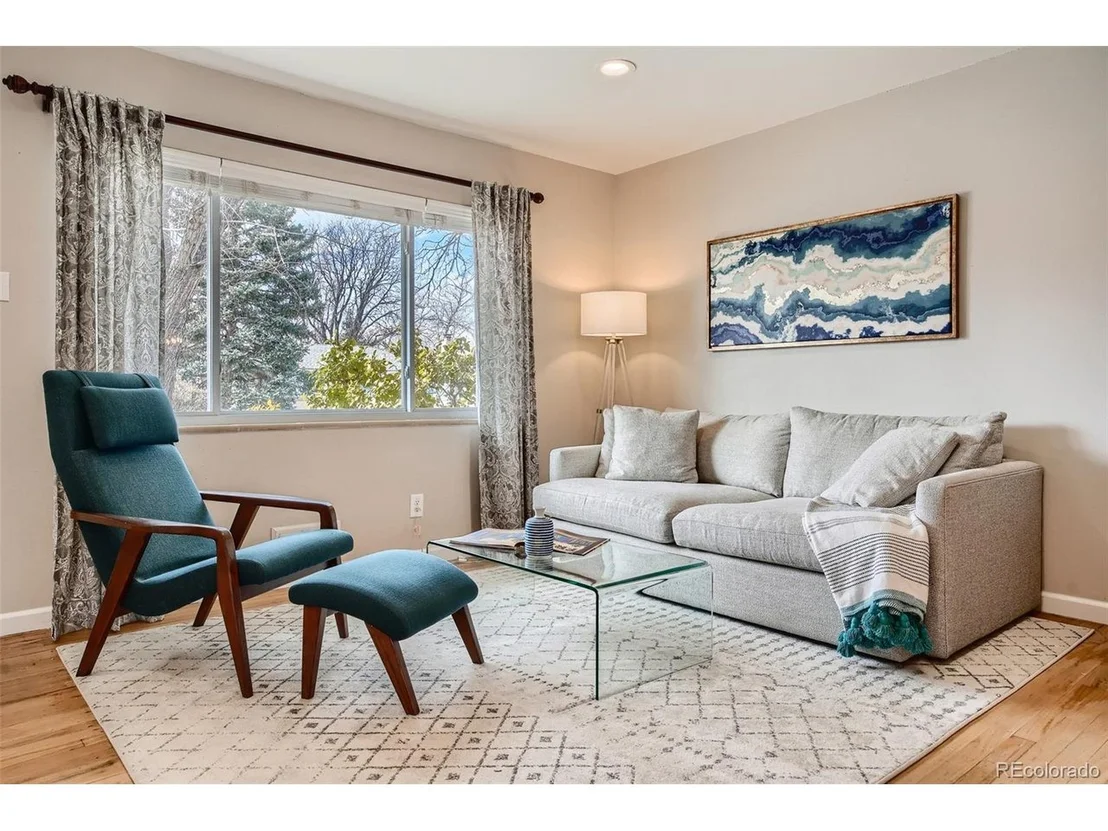 Photo of 6371 Iris Ct