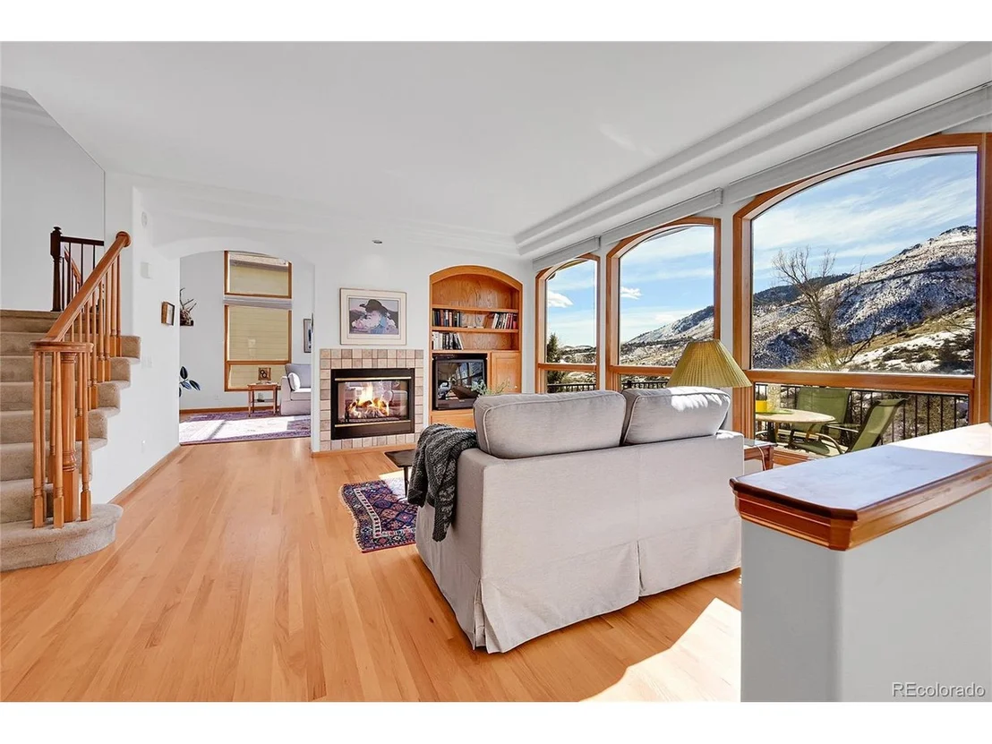 Photo of 439 Canyon Point Cir