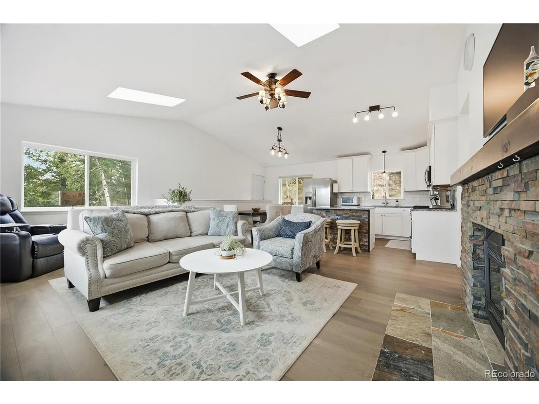 Photo of 9941 City View Dr