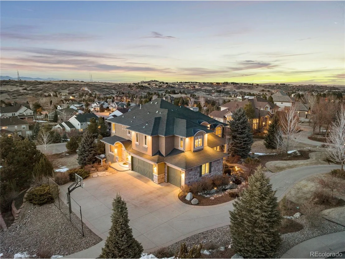 Photo of 8737 Ridgepoint Dr