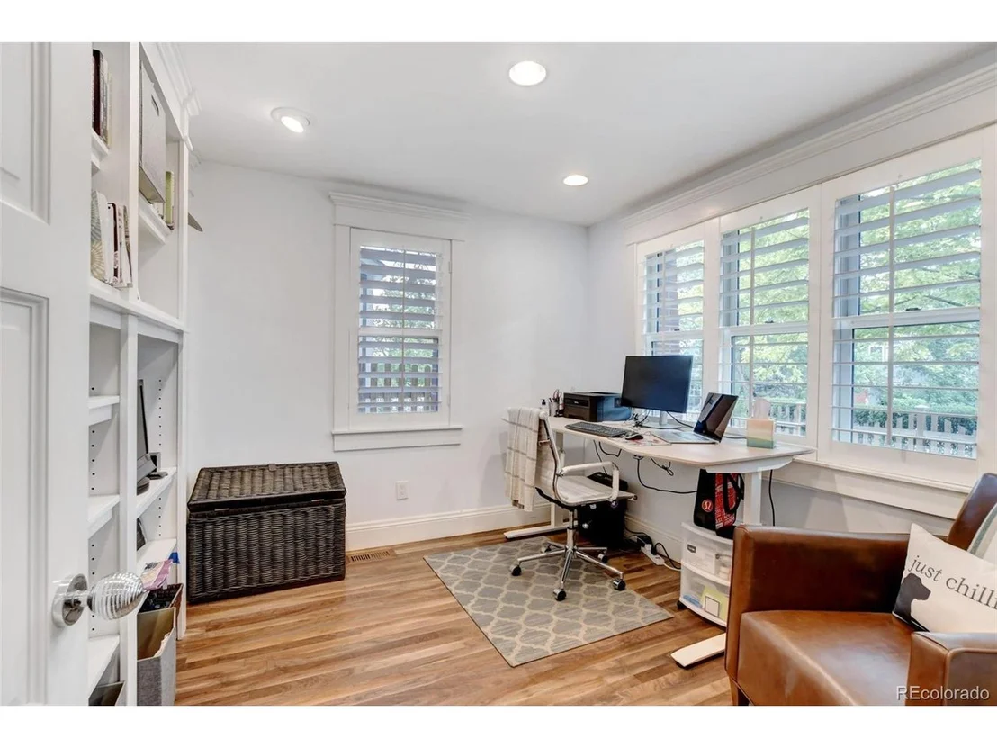 Photo of 1719 Mapleton Ave