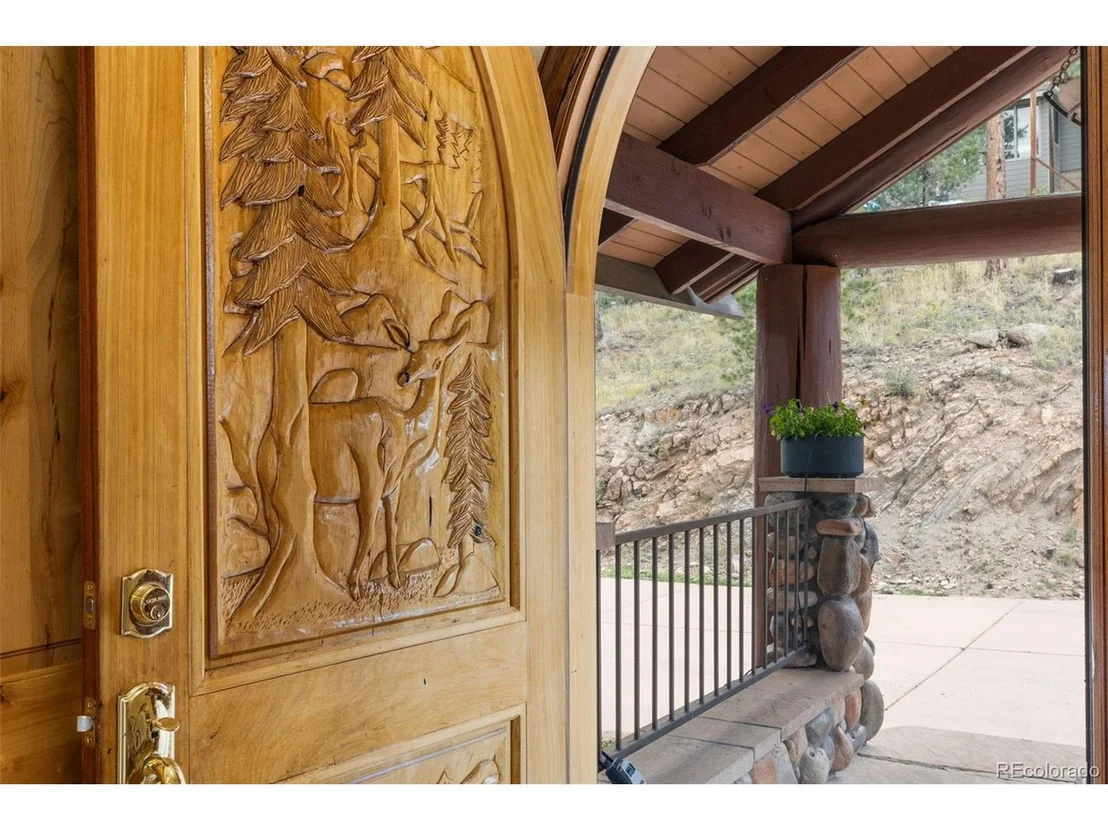 Photo of 27400 Overlook Dr