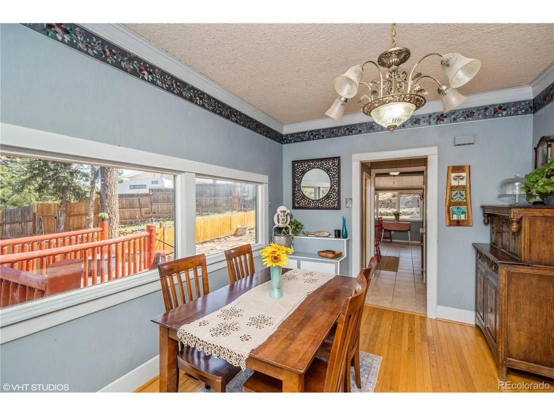 Photo of 3439 Burnham Dr