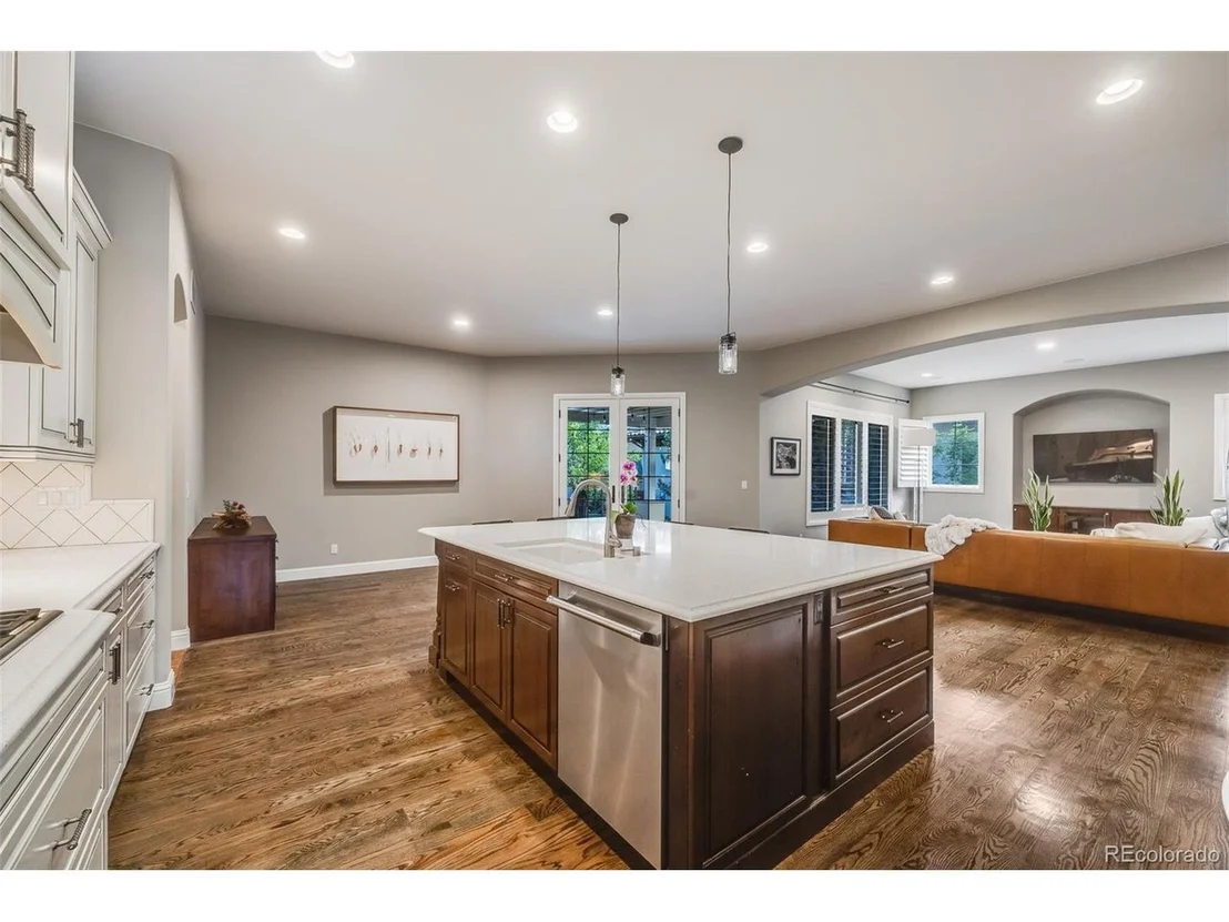 Photo of 2362 Spruce Way