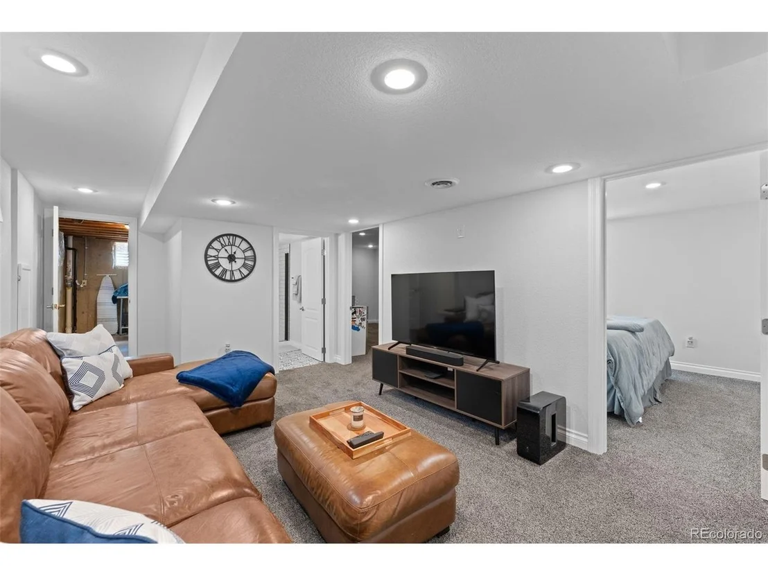 Photo of 6518 W 70th Pl