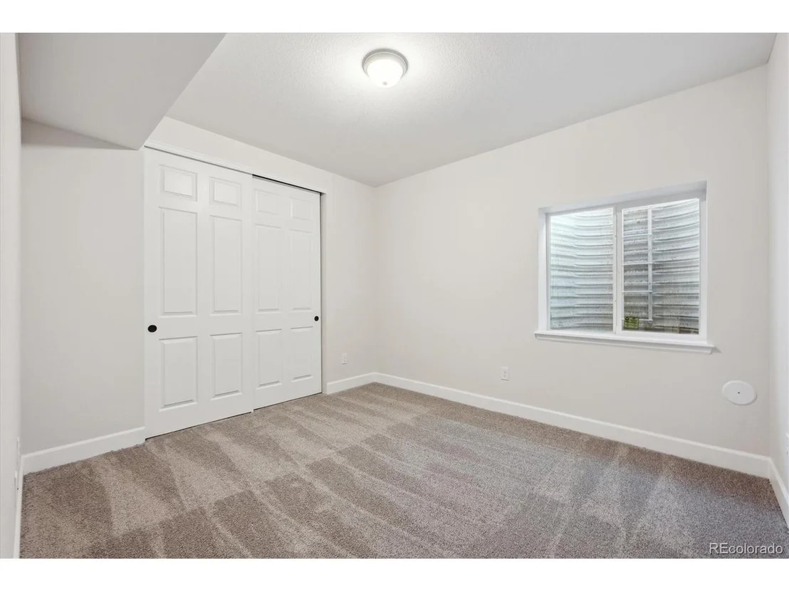 Photo of 1050 Joseph Pl