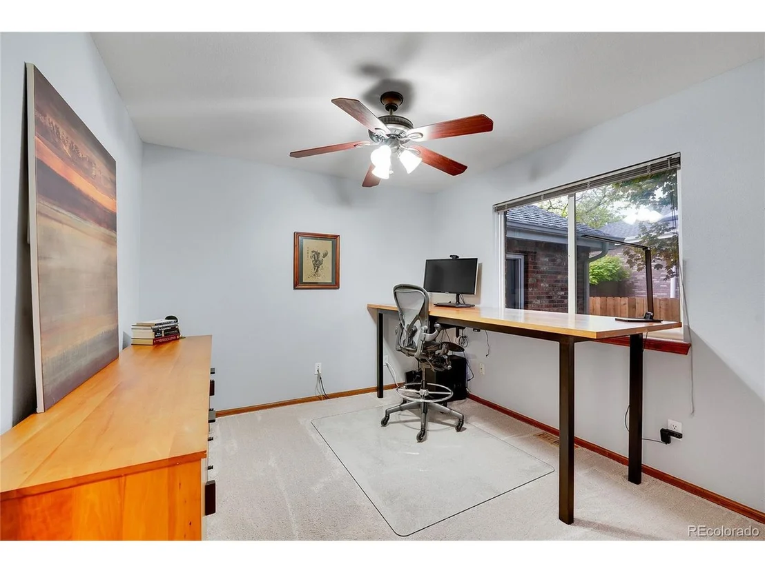 Photo of 1101 Ridgeview Cir