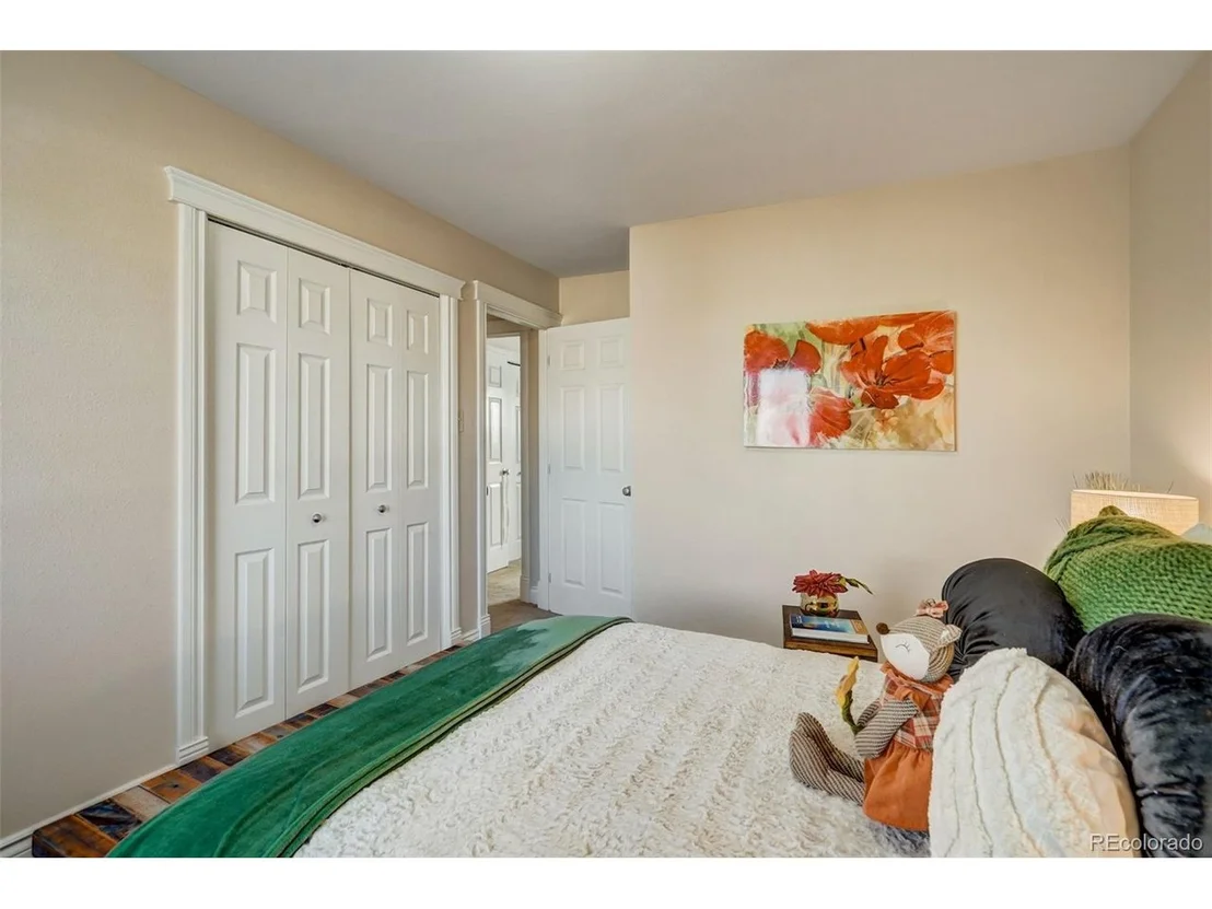 Photo of 7 Belaire Dr