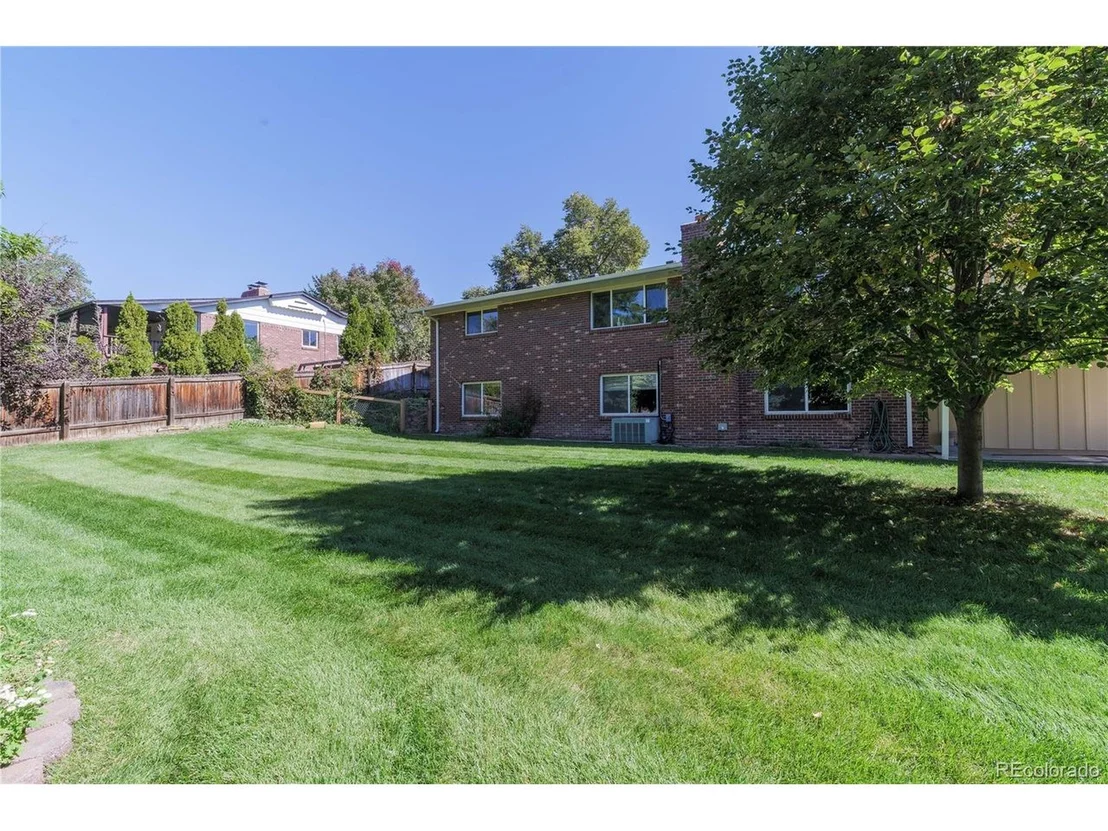 Photo of 7 Cornell Dr