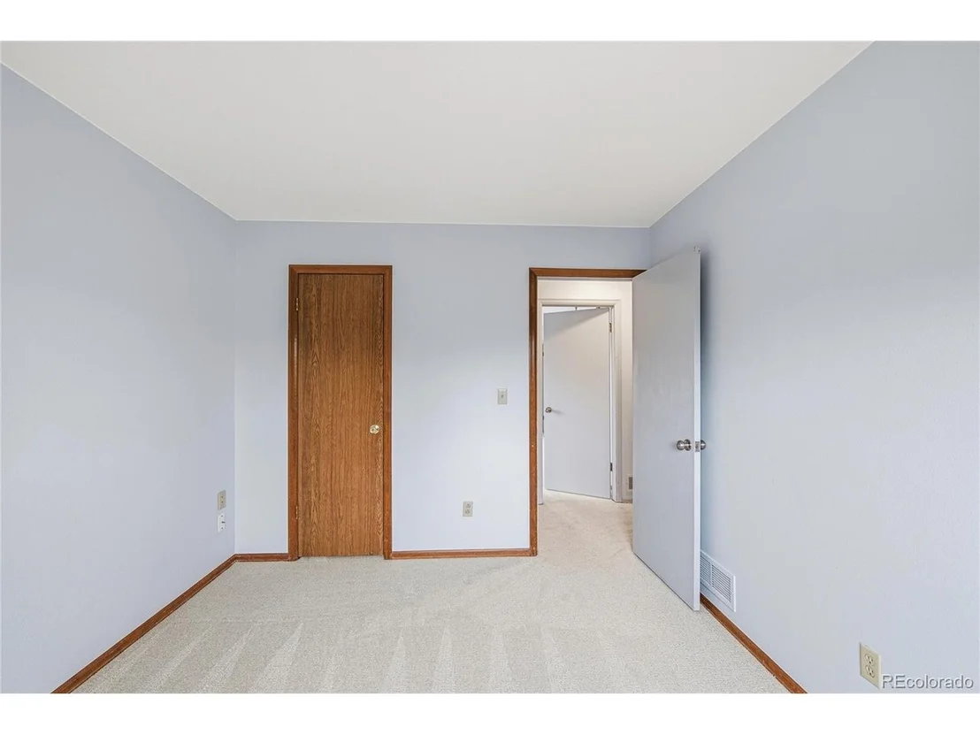 Photo of 10517 Robb Dr