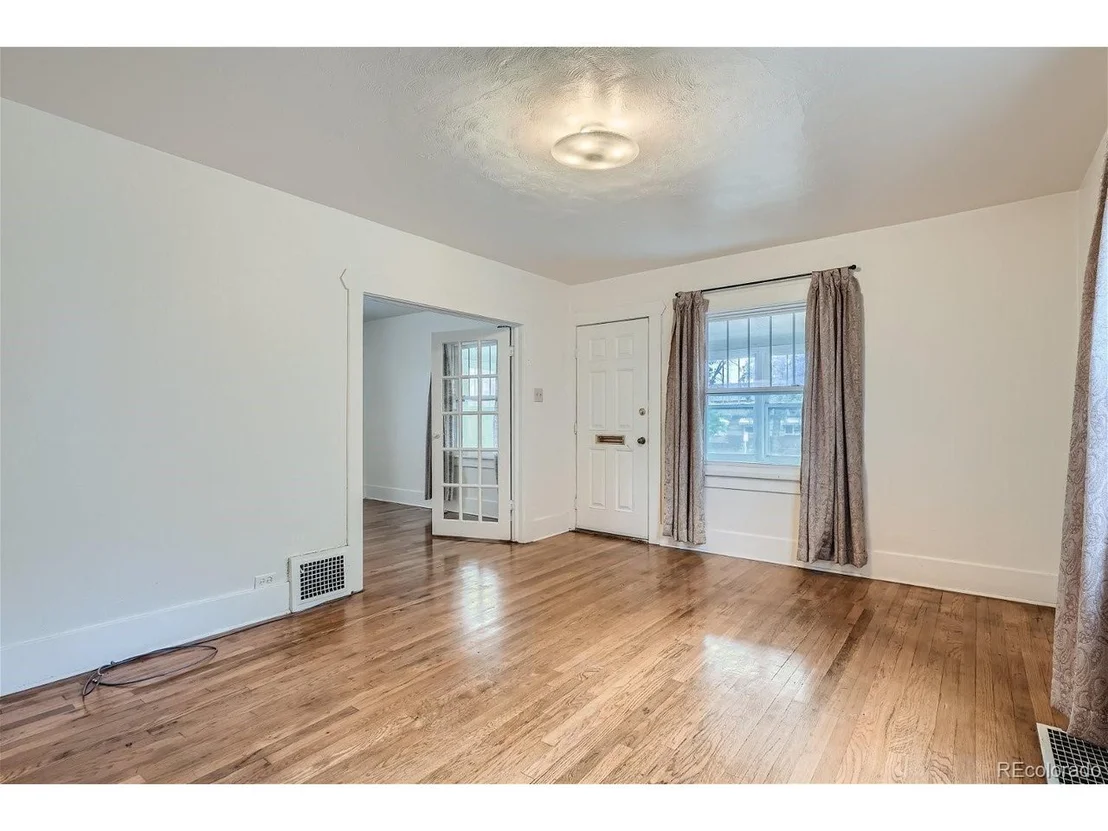 Photo of 3637 Lowell Blvd