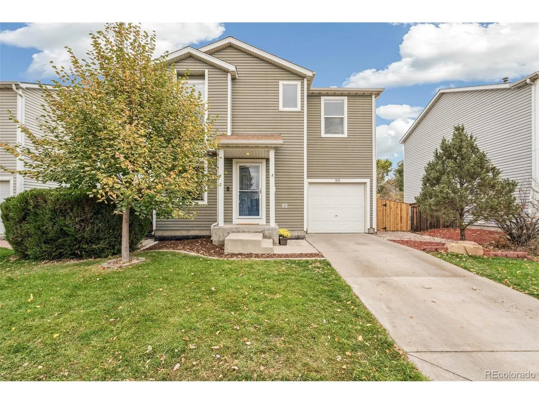 Photo of 1455 Hummingbird Cir