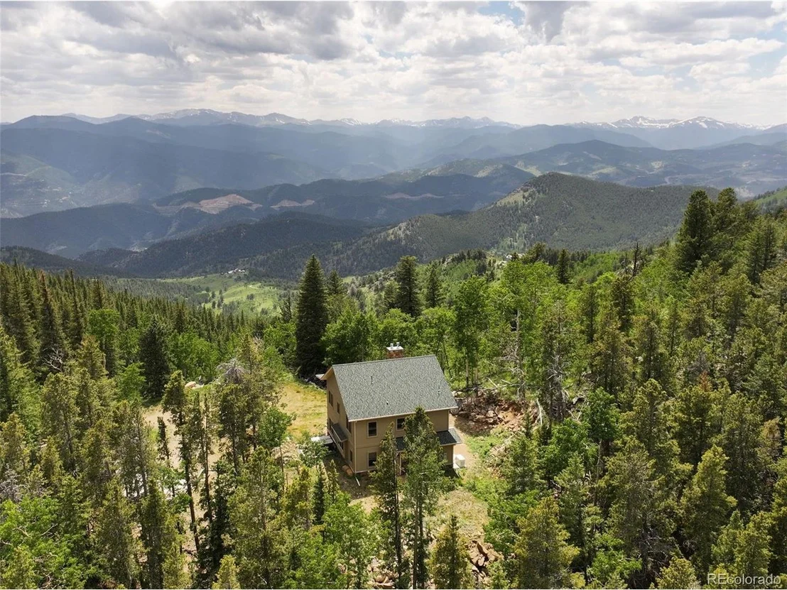 Photo of 1555 Three Peaks Rd