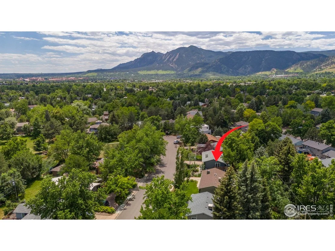 Photo of 3545 Cloverleaf Dr