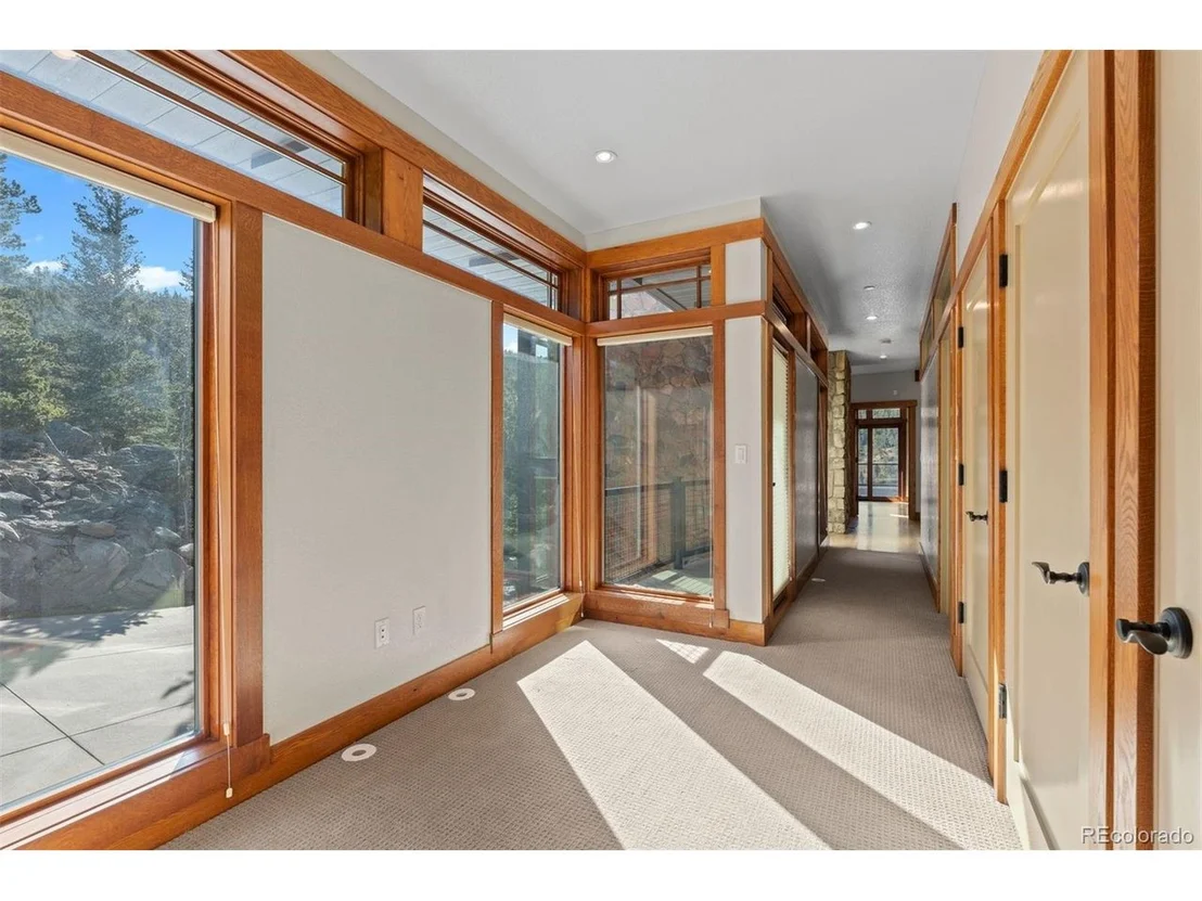 Photo of 180 Outpost Ln